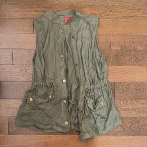 Guess army green vest